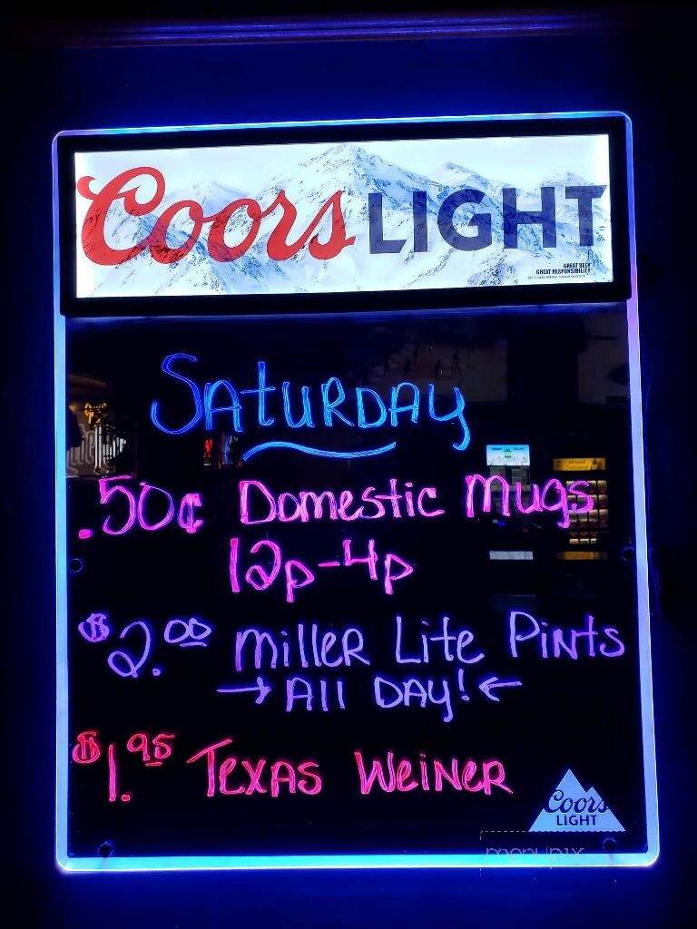 Boozers Sports Bar - Avoca, PA