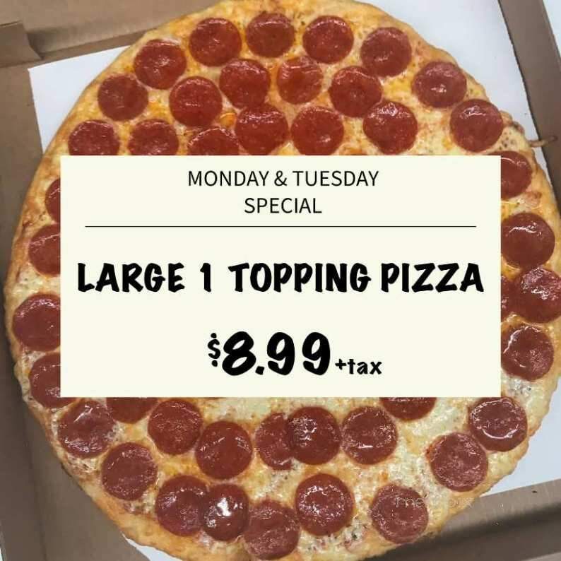 Tom's Pizza Palace - Indiana, PA