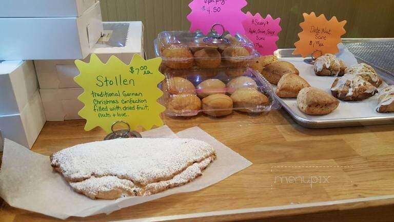 Two Fraus Bakery - Harmony, PA