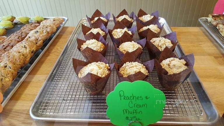 Two Fraus Bakery - Harmony, PA