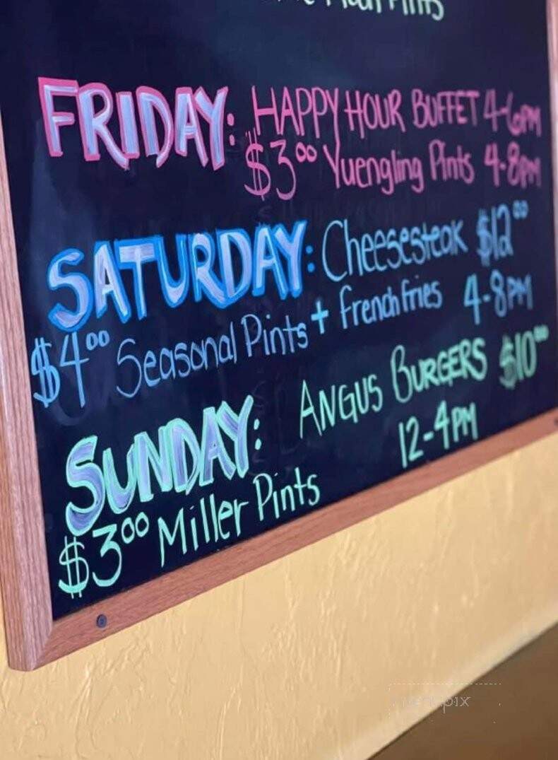 Almigos Restaurant & Grill - Lancaster, PA