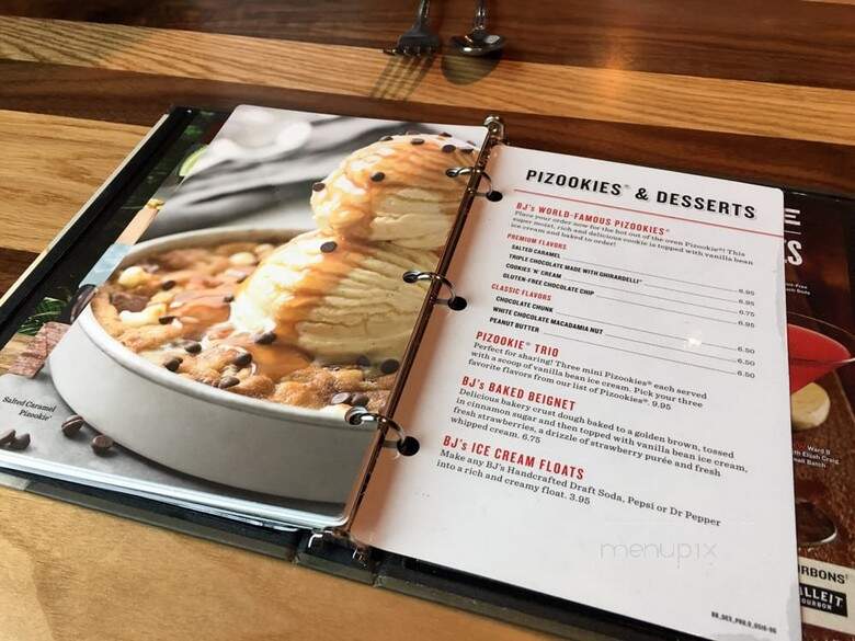 BJ's Restaurant & Brewhouse - Lancaster, PA